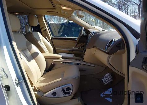 2012 Mercedes-Benz Gl 450 4Matic z USA, uszkodzony, nr VIN 4JGBF7BE3CA785276